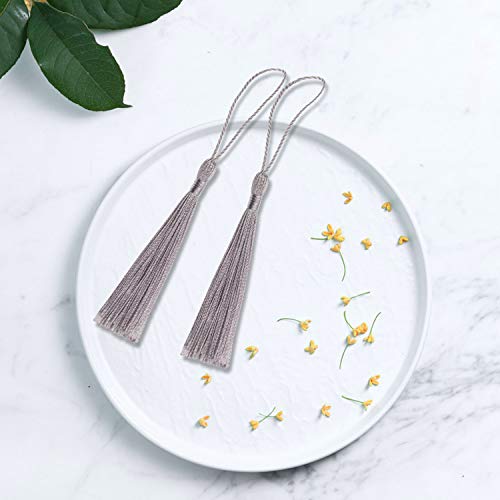 VAPKER 100 Pieces Silver Tassels 13cm/5-Inch Silky Handmade Soft Floss With 2-Inch Cord Loop for Jewelry Making, DIY Projects, Bookmarks - color: L:silver