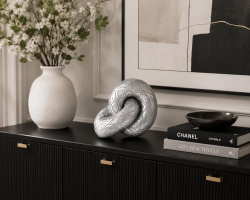 Knot Chain Link for Coffee Table Decor, 2 Link Resin Aesthetic Decor Decorative Chain Knot, Silver Accent Cool Stuff to Put on Shelf, Boho Minimalist Knot Decor for Neutral Home Decor - color: Silver