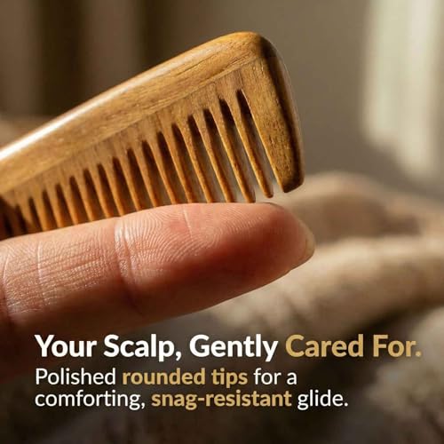 Melune Green Sandalwood Rat-Tail Comb with Fine Teeth for Hair Styling