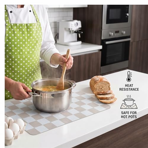 Set of 6 Checkerboard Non-Slip Washable Placemats for Dining Table - color: Beige