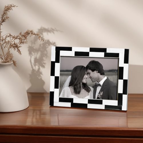 Handicrafts Home 5x7 Black & White Picture Frame – Handmade Bone Inlay Photo Frame from Silhouette Shuffled Collection, Checkered Geometric Design, Modern Decorative Frame for Wall, Desk & Tabletop - color: SILHOUETTE-SHUFFLED, size: 5X7
