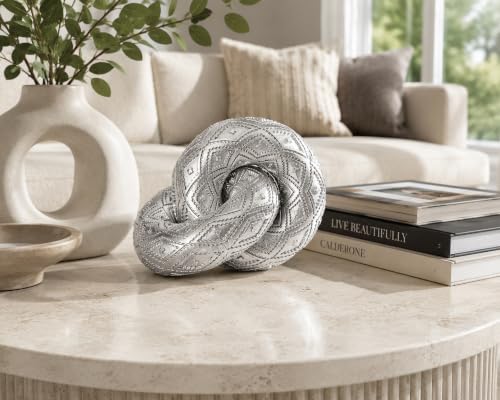 Knot Chain Link for Coffee Table Decor, 2 Link Resin Aesthetic Decor Decorative Chain Knot, Silver Accent Cool Stuff to Put on Shelf, Boho Minimalist Knot Decor for Neutral Home Decor - color: Silver