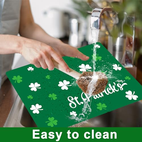St. Patrick's DayPlacemats Set of 6 Shamrock Plastic Table Mat 17×13×0.04in - style: Green Shamrock