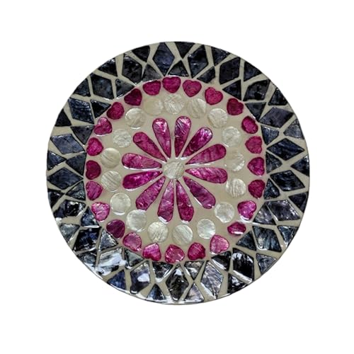 7.5" Mother of Pearl Shell Placemat, Round Decorative Charger Plate - color: Heart-shaped flower shell