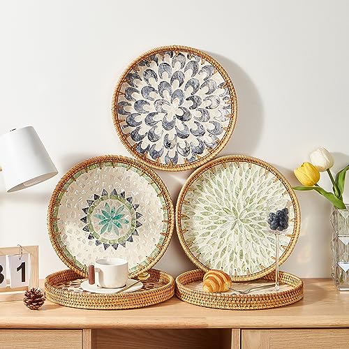 Round Rattan Tray with Mother of Pearl Inlay, Rattan Serving Tray with Wooden Base, Decorative Wicker Basket for Table Decor, Storage and Display of Coffee Bread Food Fruit (Plume) - color: Plume, size: 11.8"