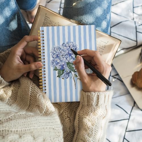 Wheatwin Hydrangea Notebook Journal, Blue Floral Flower Gift for Women Girls, Blue Floral Notebooks Office Supplies Hardcover Spiral Notebook, 5.5x8.3 Inch - color: Blue hydrangea