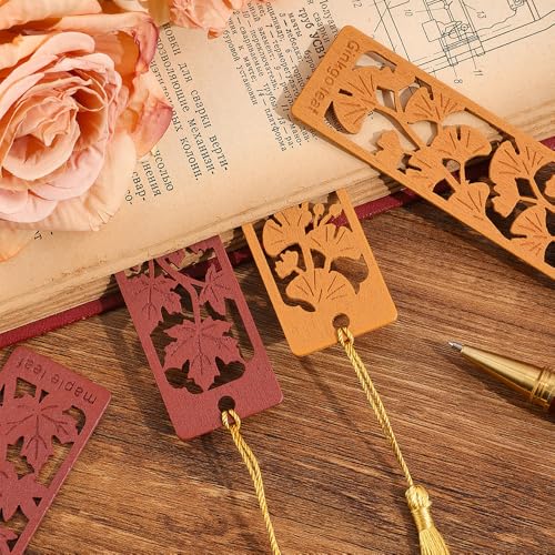 icceemee 2pcs Wooden Bookmarks with Red Maple & Ginkgo Foliage Design - Autumn Themed Book Markers for Women, Men, Readers - Unique Gift for Book Lovers - style: Red Maple & Ginkgo