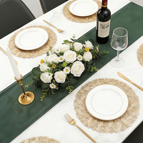 Quantum Love Round Placemats Set of 6 Vinyl Washable Easy Clean 15 Inch Gold Butterfly Place Mats for Kitchen, Dining, Party, Restaurant Table Decor - color: Gold Butterfly