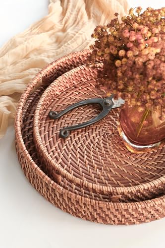 HITOMEN Hand-Woven Round Rattan Serving Tray Decorative Ottoman Wicker Platter with Handles for Coffee Table, Breakfast, Drinks, Snack, Bread, Fruit, Vegetables (Honey Brown Set of 2: M+L) - color: Honey Brown, size: Medium (11.8 inches)/Large (14.2 inche