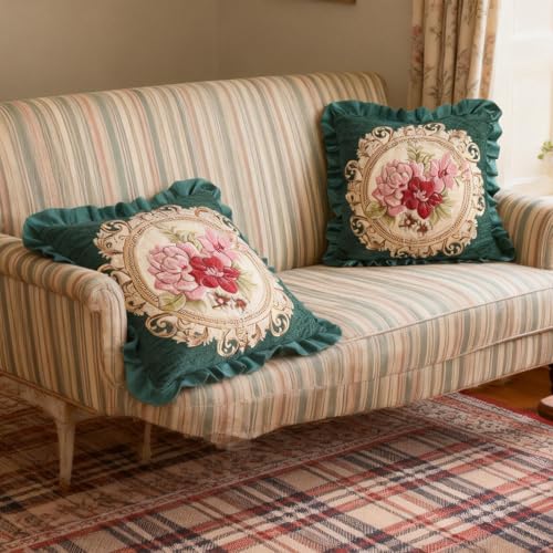 Set of 2 Velvet Green Pillow Covers for Sofa Couch - color: Green