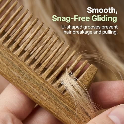 Melune Green Sandalwood Rat-Tail Comb with Fine Teeth for Hair Styling