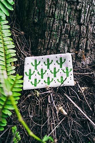 Multi Saguaro Cactus Pattern Czech Glass Seed Beaded Coin Purse Zipper Pouch - Womens Fashion Handmade Bags Boho Travel Accessories (White) - color: White