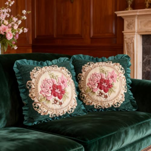 Set of 2 Velvet Green Pillow Covers for Sofa Couch - color: Green