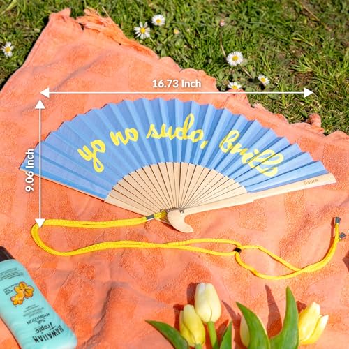 Fisura – Original Folding Fan with Message “Yo no sudo, Brillo”. Wooden Handheld Fan for Women. Glow in the Dark Accessory for Raves, Weddings, Birthdays, Festivals, Parties and Creative Gift Ideas. - color: Brillo, Blue (Glow in the Dark)