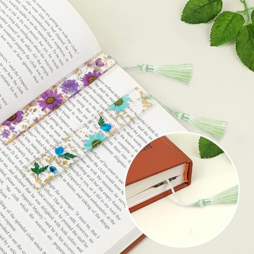 Mini Tassel Charms, 90pcs Green Tassels with Hanging Loop Mini Tiny Handmade Craft Tassels Charms for DIY Jewelry Necklace Making Accessories - color: Light Green-10cm