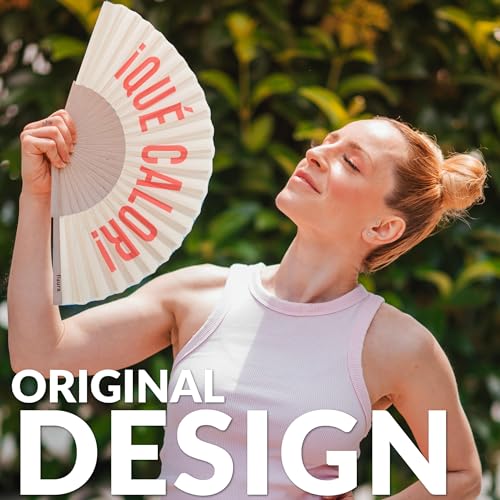 Fisura – Original Beige Folding Fan with Message qué calor, Wooden Handheld Fan for Women, Perfect for Rave, Party, Wedding, Birthday, Gift or Summer Decoration - color: Qué Calor, Beige