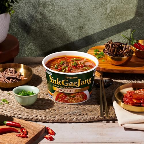 Nongshim Yukgaejang Big Bowl, Premium Ramyun Noodle Soup, Spicy Beef, 3.56 oz (Pack of 6)