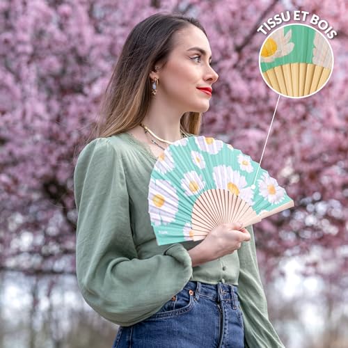 Fisura – Original “Daisy” Folding Fan. Green Wooden Handheld Fan for Women with Hanger. Elegant Accessory for Weddings, Parties, Festivals, Raves and Creative Gift Ideas. 16.7 x 9 - color: Daisies