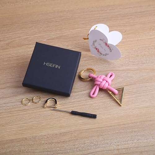 Ladies' genuine leather Chinese knot keychain, D-shaped horseshoe shaped car keychain, bag charm pendant - color: Pink