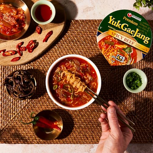 Nongshim Yukgaejang Big Bowl, Premium Ramyun Noodle Soup, Spicy Beef, 3.56 oz (Pack of 6)